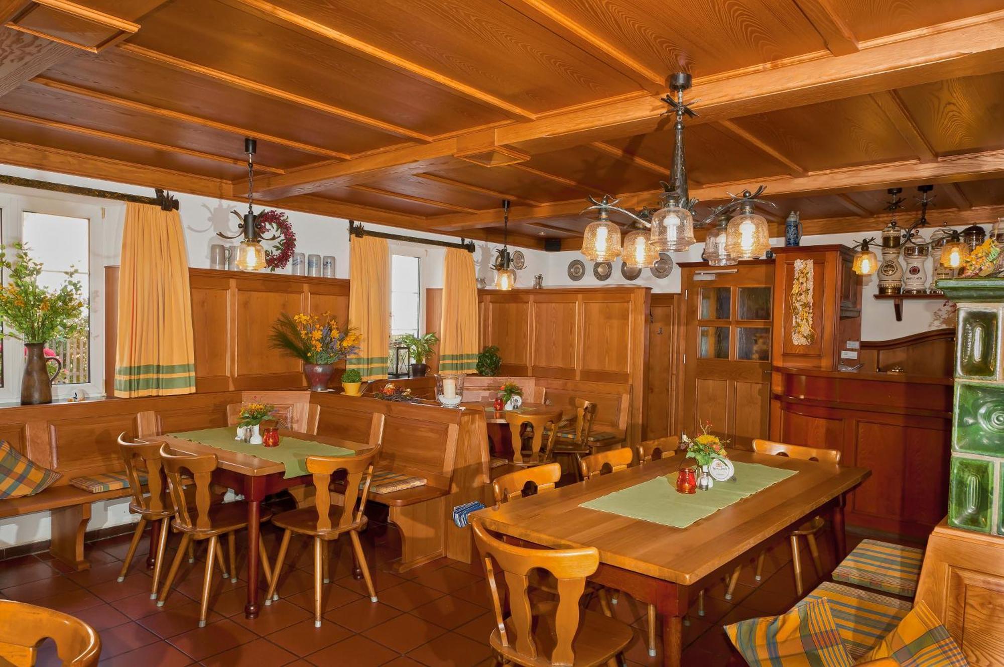 Hotel Gasthof Stocker Obertraubling Εξωτερικό φωτογραφία