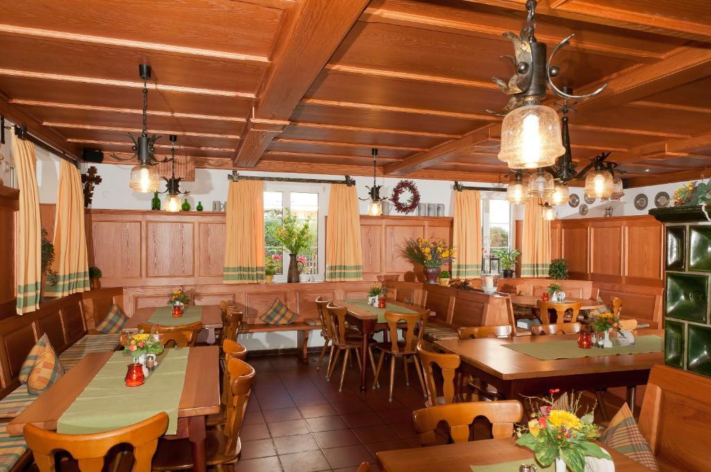 Hotel Gasthof Stocker Obertraubling Εξωτερικό φωτογραφία
